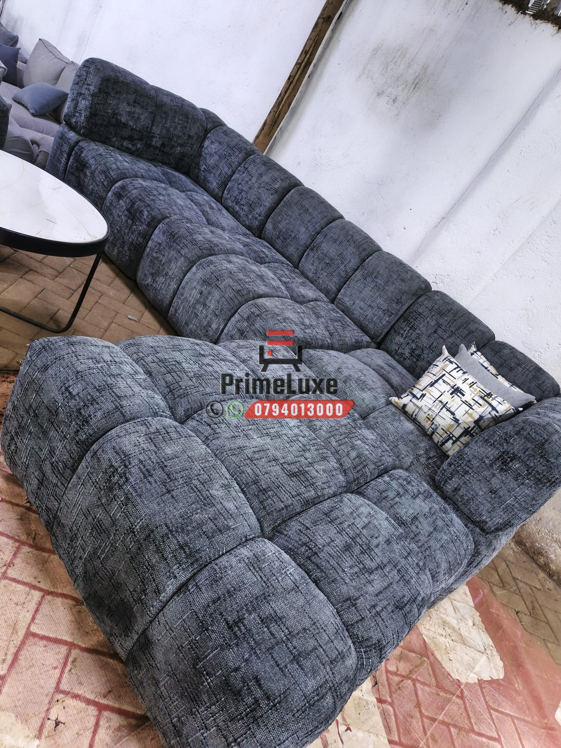 Modular bubble design L-sofa